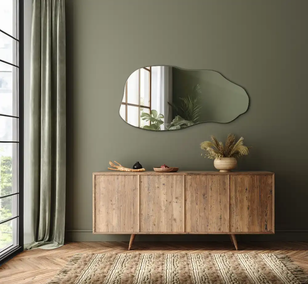 Unikatno asimetrično ogledalo modernо