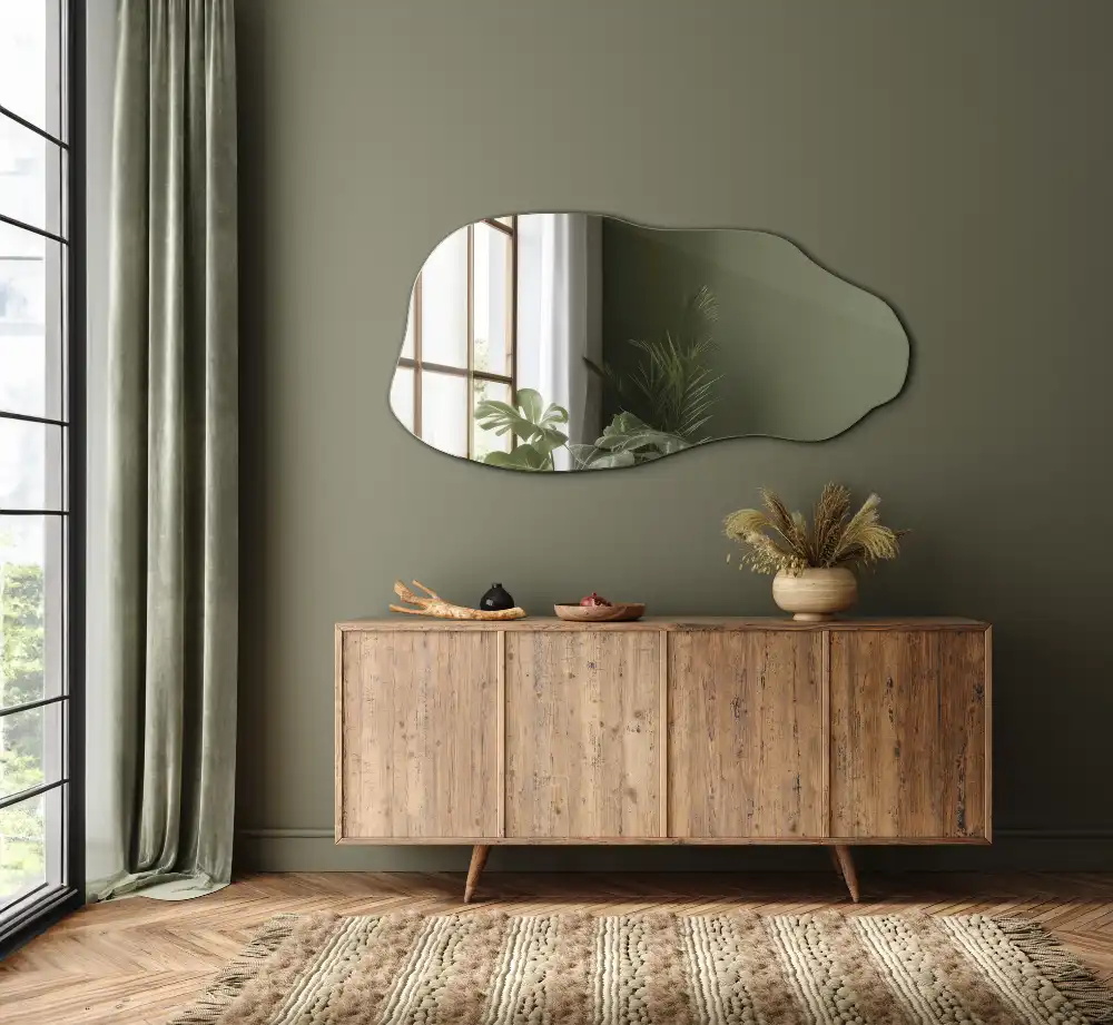 Unikatno asimetrično ogledalo modernо