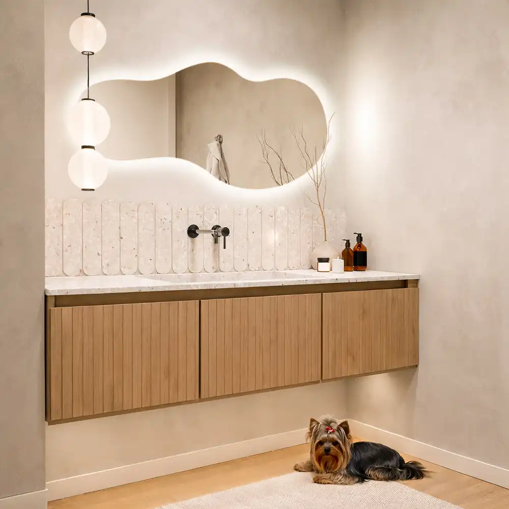 Elegantno organsko stensko ogledalo z LED osvetlitvijo