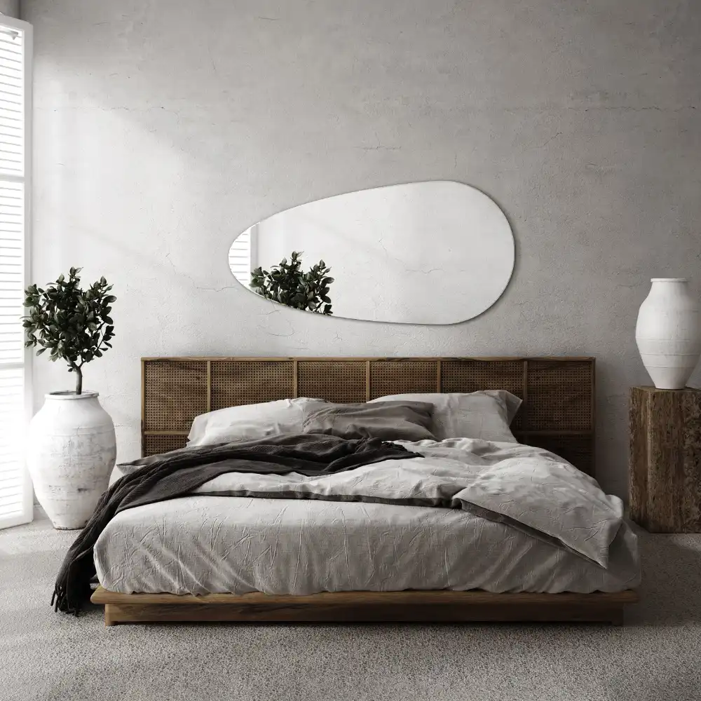 Ogledalo v obliki kapljice