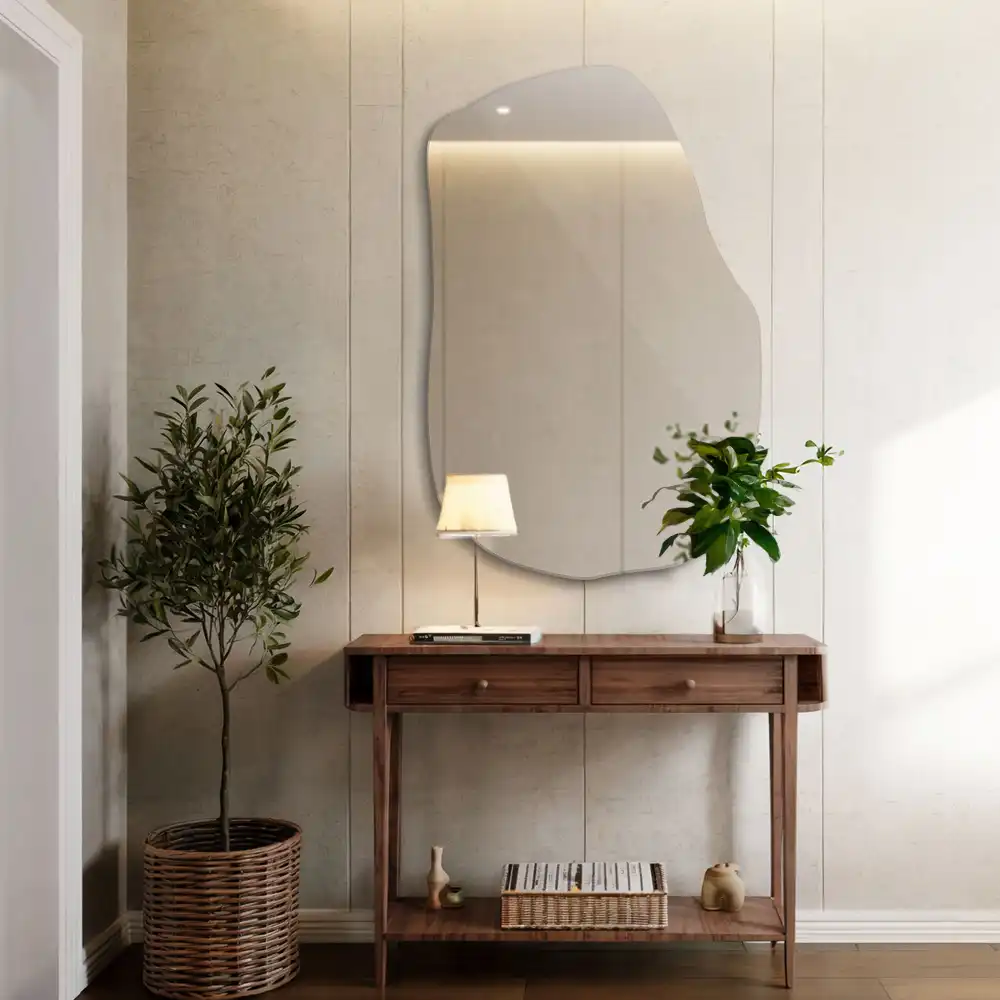 Nepravilno ogledalo moden poudarek