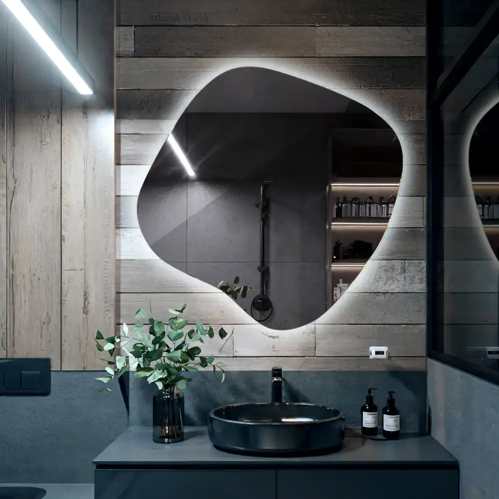 Edinstveno organsko ogledalo z LED osvetlitvijo