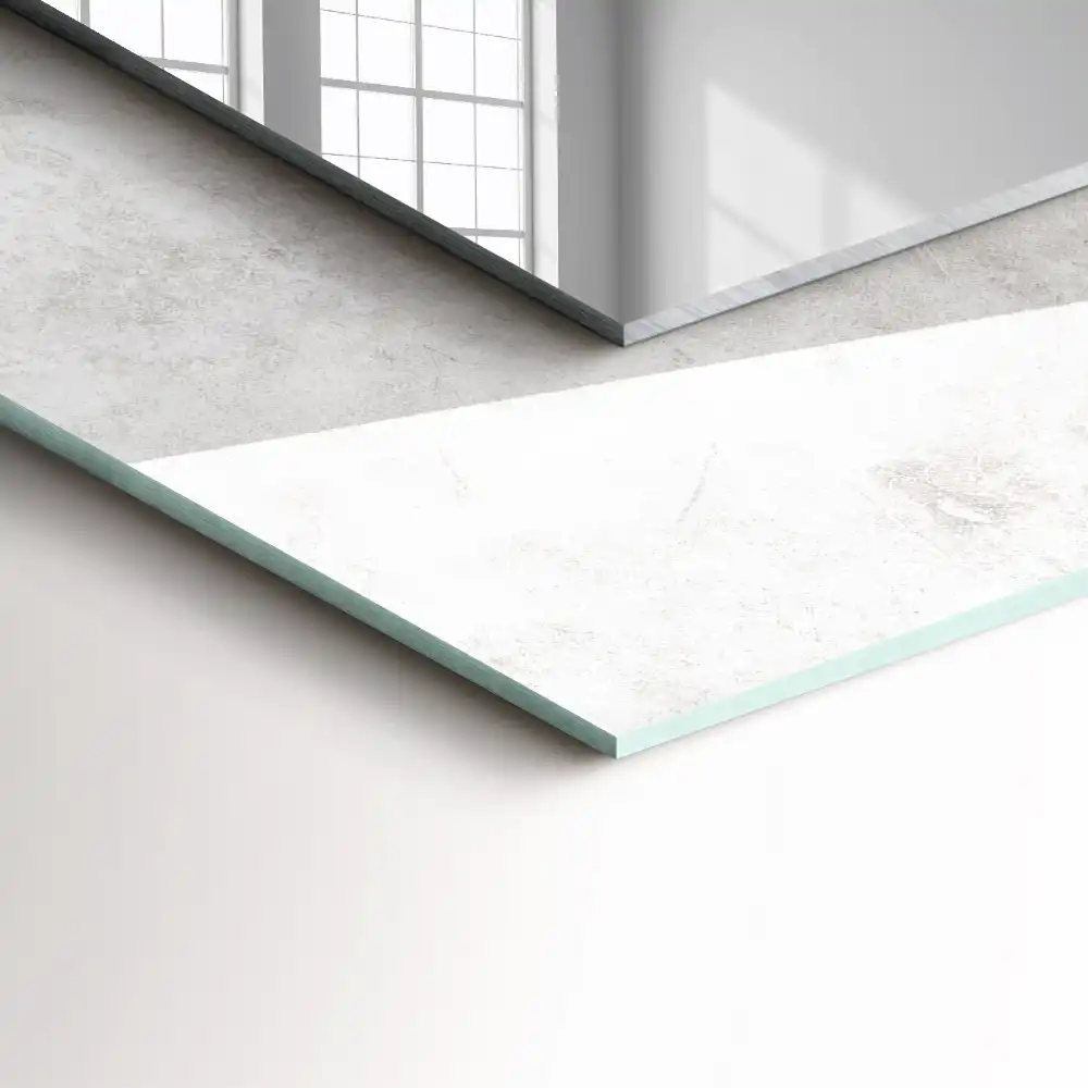 Pravokotne ogledalo s potiskanim okvirjem Siv teksturni vzorec