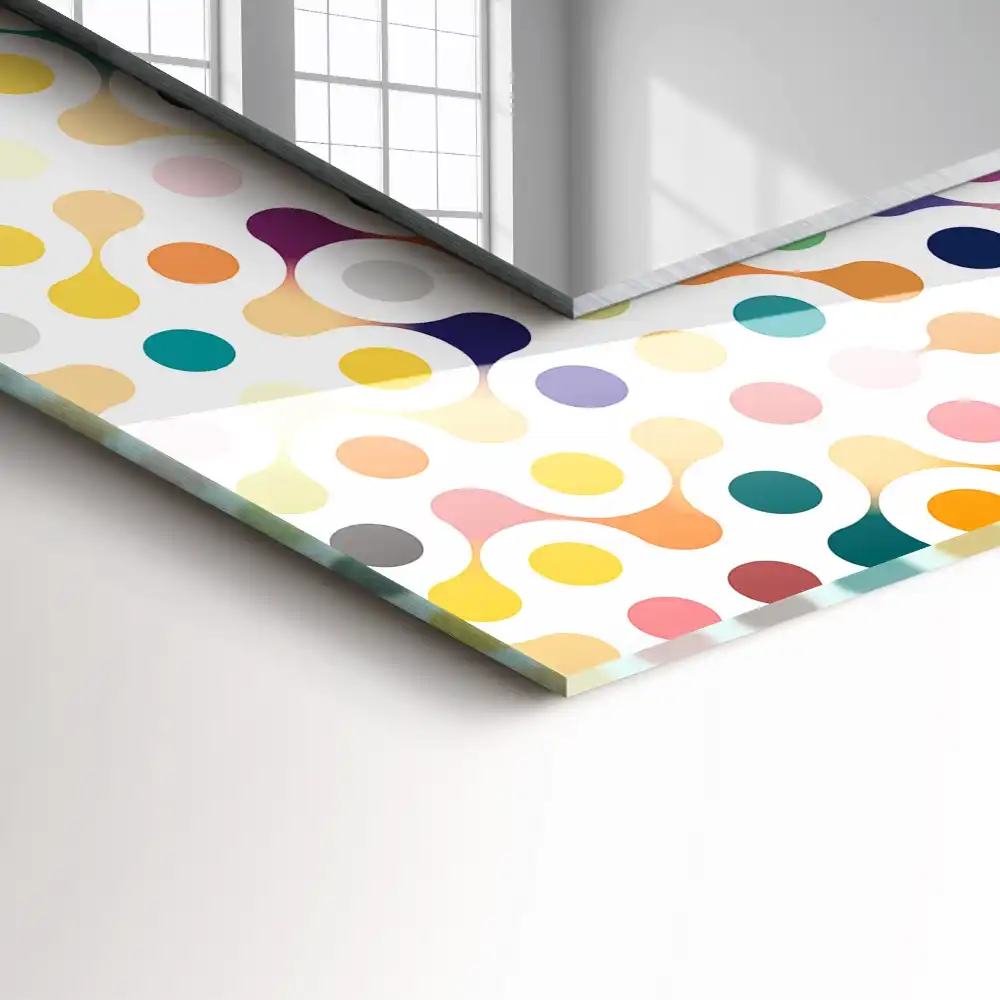 Pravokotne ogledalo s potiskanim okvirjem Barvit geometrijski vzorec