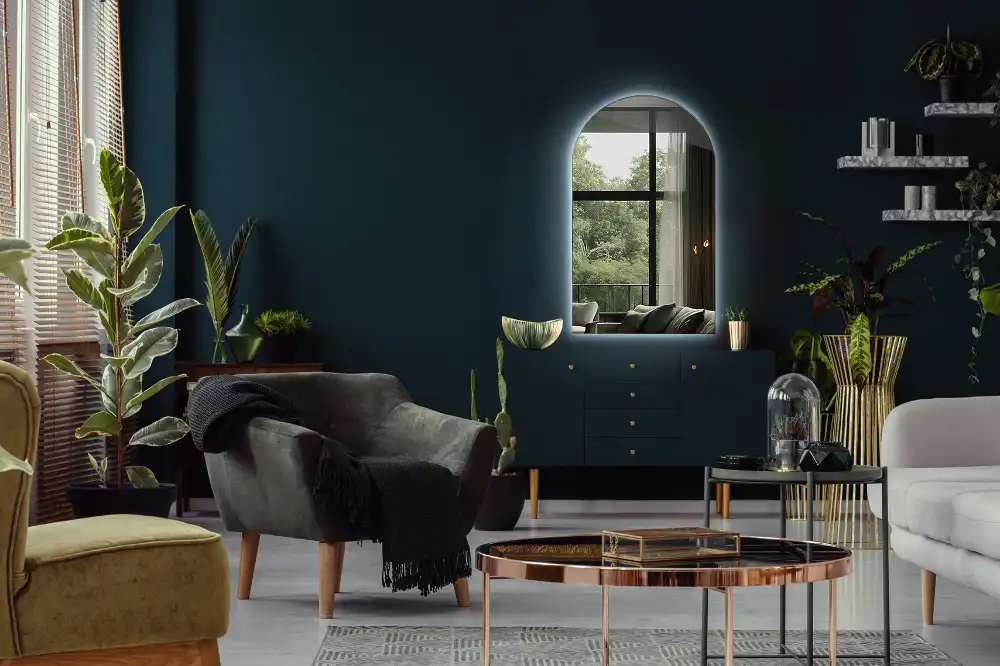 Polovično ovalno ogledalo z LED osvetlitvijo