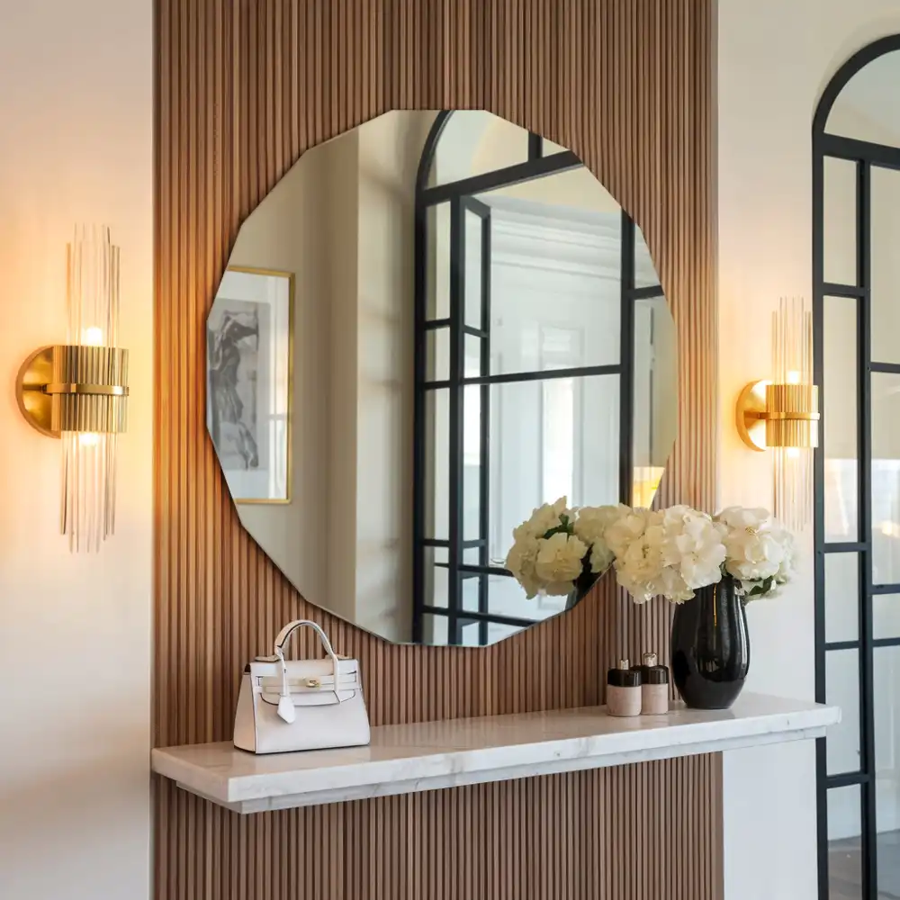 Poligonalno ogledalo originalni dizajn